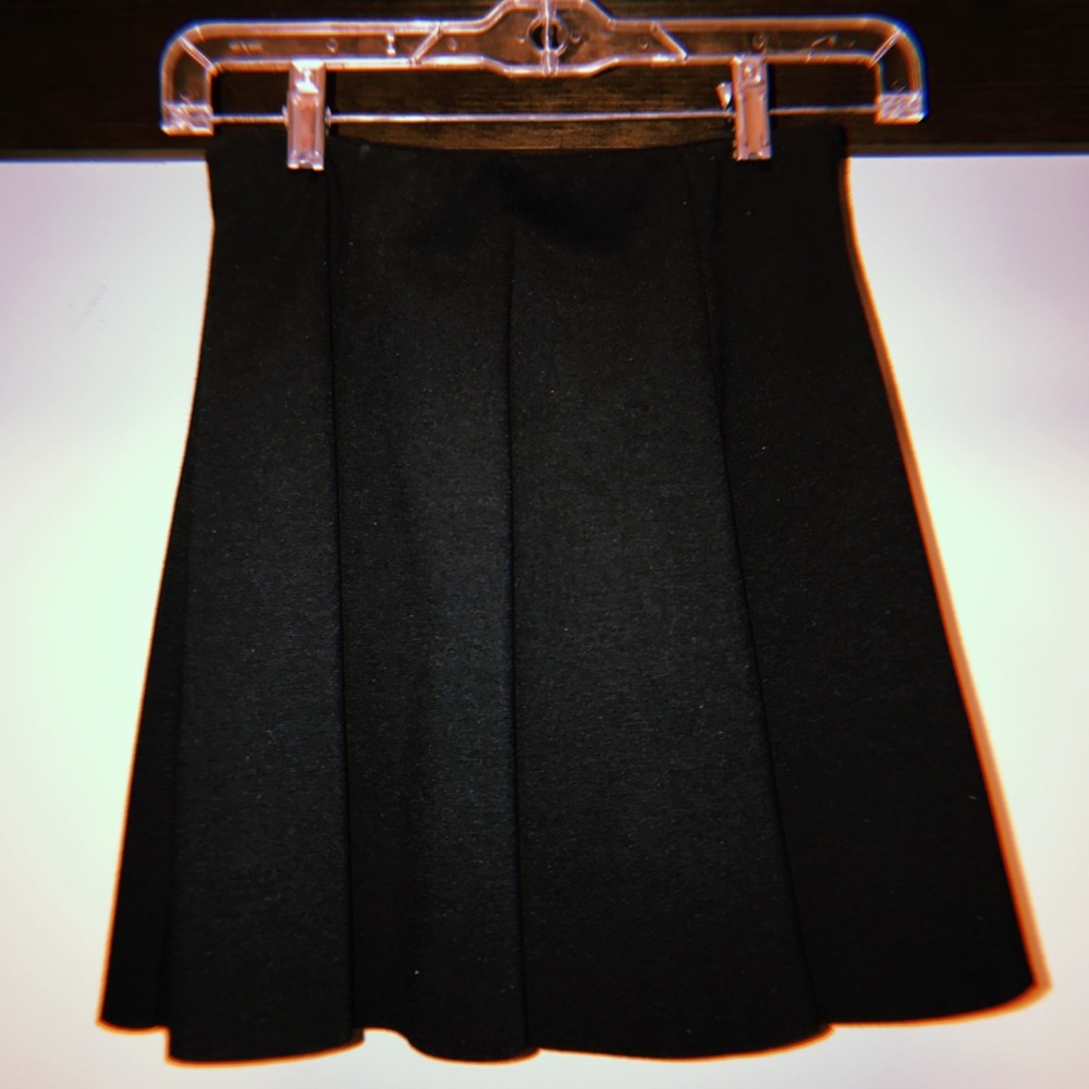 NWOT brandy melville skirt